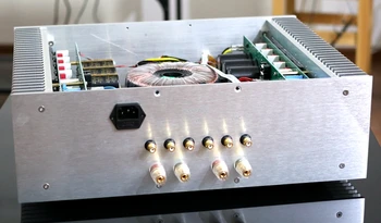 новейшая 2-канальная пред-и посткаскадная комбинированная машина HIFI 2022 C2922/A1216 MBL с предкаскадной линией 3-полосного выбора источника звука 300 Вт * 2